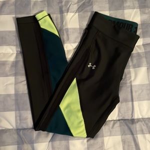 UA womans compression Capri Small